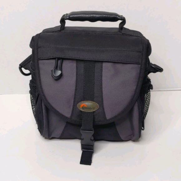 LowePro Accessories - LowePro EX 140 Camera Bag EUC Black roomy clean sturdy protective
